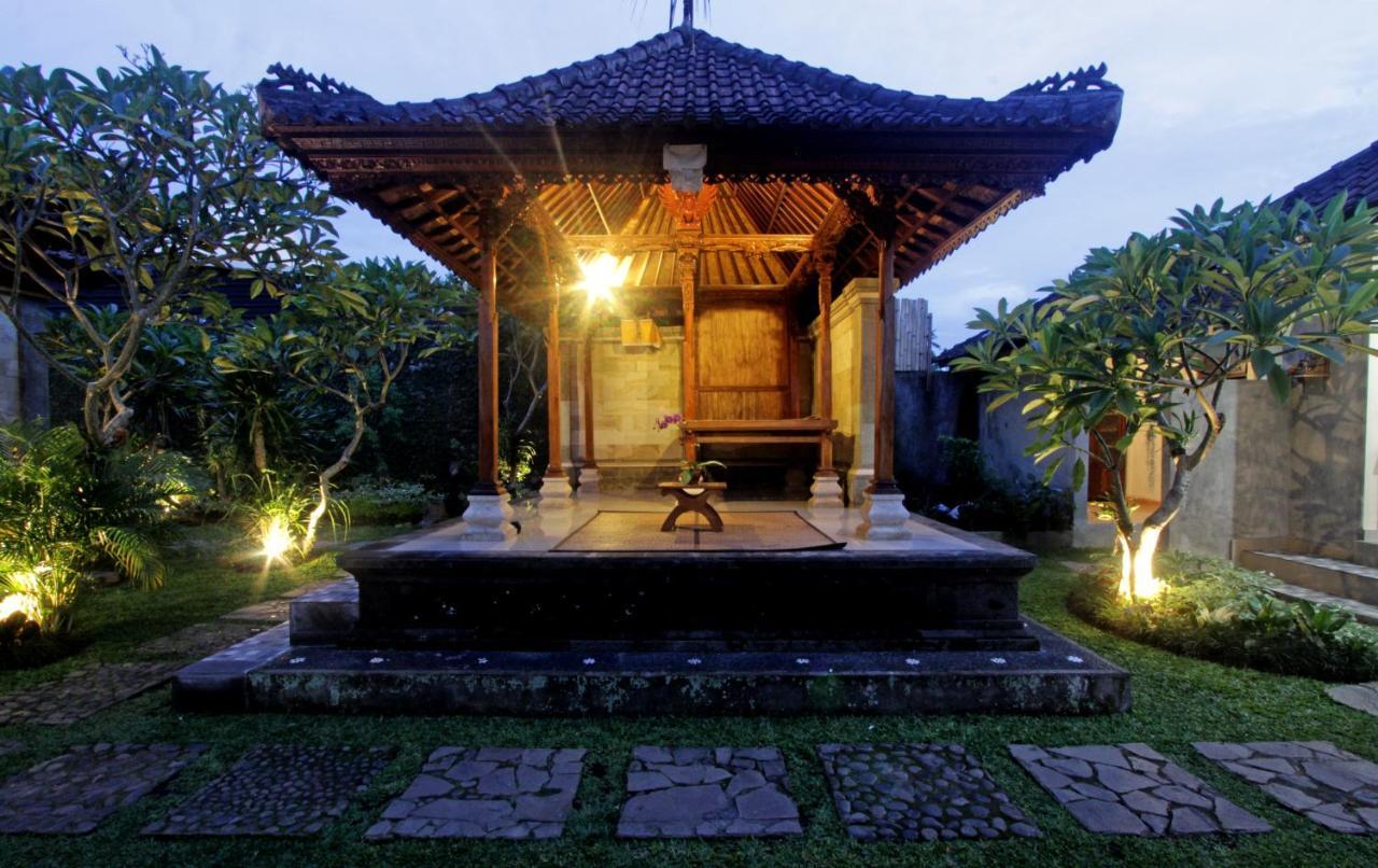 Sari House Ubud - Balinese Style Homestay Zewnętrze zdjęcie