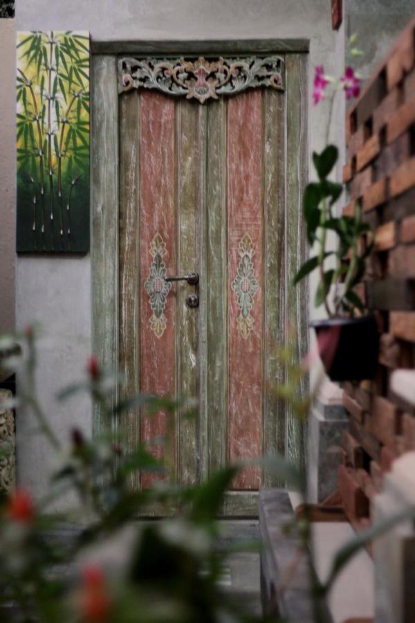 Sari House Ubud - Balinese Style Homestay Zewnętrze zdjęcie