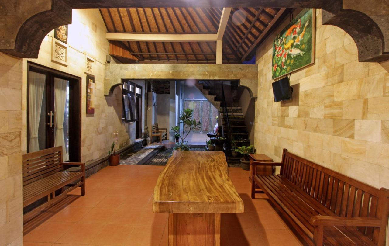 Sari House Ubud - Balinese Style Homestay Zewnętrze zdjęcie