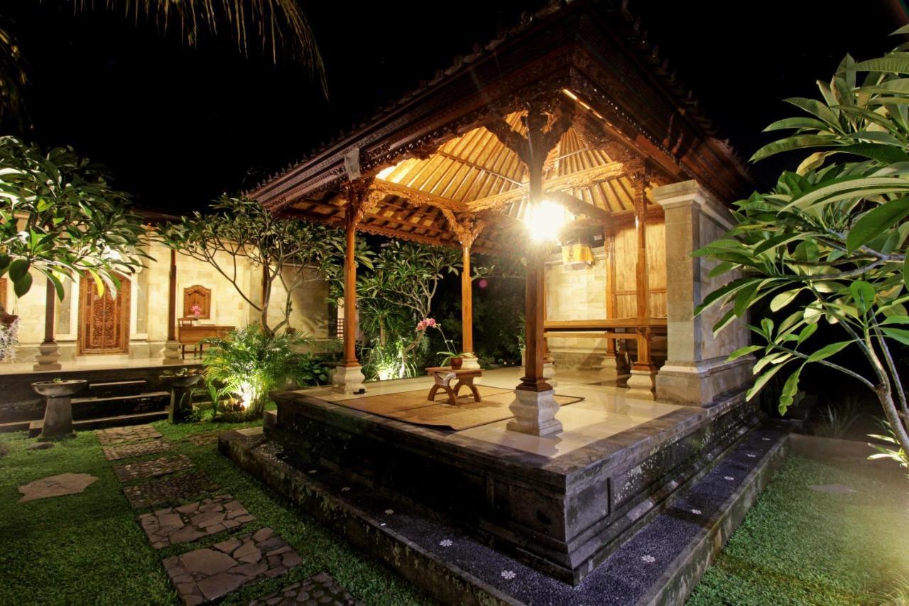 Sari House Ubud - Balinese Style Homestay Zewnętrze zdjęcie